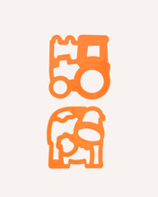 Load image into Gallery viewer, LUNCH PUNCH SANDWICH CUTTERS - FARM