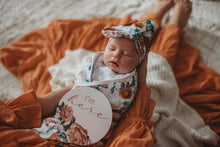 Load image into Gallery viewer, Florence & Pink Sand Reversible Milestone Cards - Snuggle Hunny Kids - Green Lily