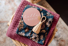 Load image into Gallery viewer, Belle & Rose Gold Reversible Milestone Cards - Snuggle Hunny Kids