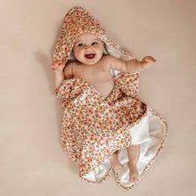 Load image into Gallery viewer, Snuggle Hunny - Spring Floral Organic Hooded Towel