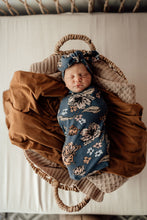 Load image into Gallery viewer, Belle | Snuggle Swaddle & Topknot Set - Snuggle Hunny Kids