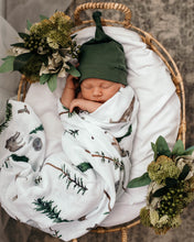 Load image into Gallery viewer, Alpha l Organic Muslin Wrap - Green Lily 
