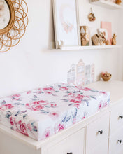 Load image into Gallery viewer, Lilac Skies l Bassinet Sheet / Change Pad Cover - Snuggle Hunny Kids