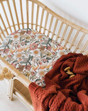 Load image into Gallery viewer, Australiana l Bassinet Sheet / Change Pad Cover - Snuggle Hunny Kids - Green Lily