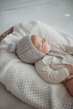 Load image into Gallery viewer, Grey Merino Wool Bonnet & Booties l Snuggle Hunny Kids - Green Lily