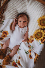 Load image into Gallery viewer, Sunflower l Organic Muslin Wrap - Green Lily
