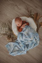 Load image into Gallery viewer, Eventide Miss Kyree Loves l Organic Muslin Wrap - Green Lily