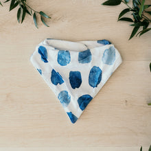 Load image into Gallery viewer, Ocean skies l Dribble Bandana Bib l Snuggle Hunny Kids - Green Lily