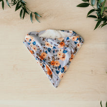 Load image into Gallery viewer, Vintage Blossom l Dribble Bandana Bib l Snuggle Hunny Kids - Green Lily