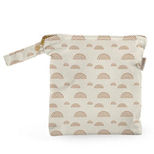 Load image into Gallery viewer, MEDIUM WET BAG - BUTTERSCOTCH DREAM - The Bebe Hive