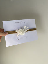 Load image into Gallery viewer, The Ruscus Piece by Blooming Sanzi