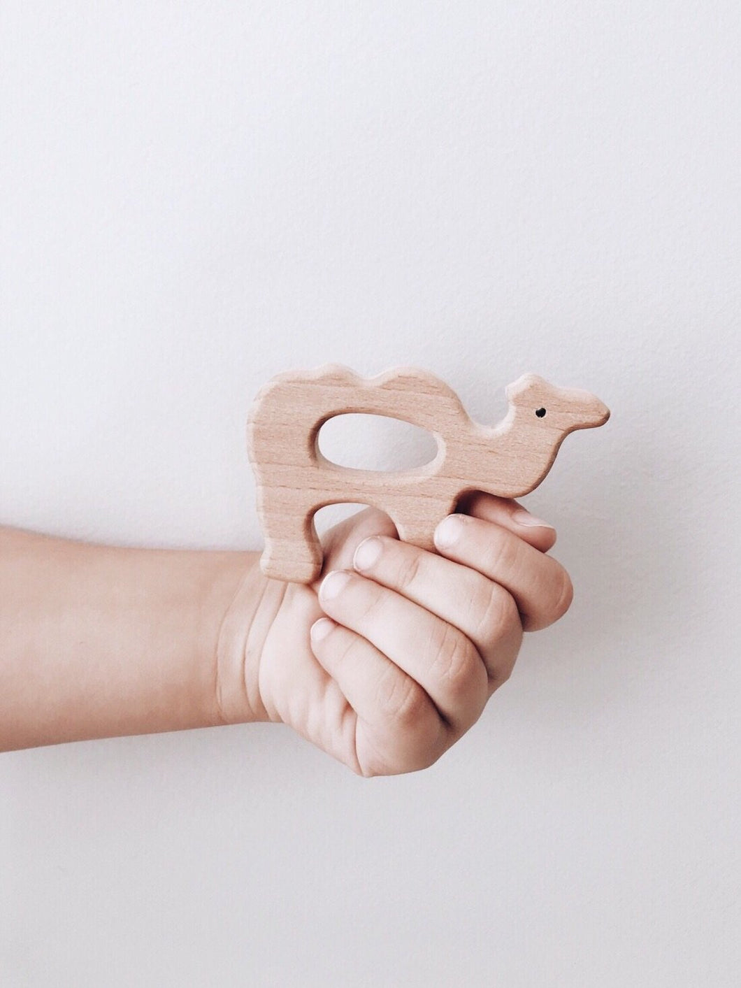Lion + Lamb the Label ECO CAMEL TEETHER