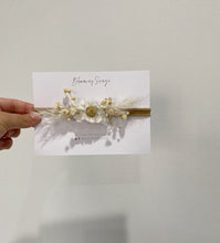 Load image into Gallery viewer, Daisy by Blooming Sanzi