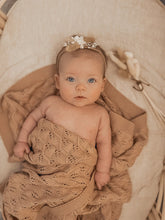 Load image into Gallery viewer, The Neutral Bunny by Blooming Sanzi