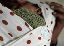 Load image into Gallery viewer, Charlotte Baby Wrap Carrier - Green Lily