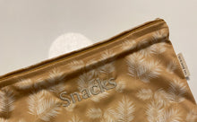 Load image into Gallery viewer, MEDIUM WET BAG - GOLDEN PALM - The Bebe Hive