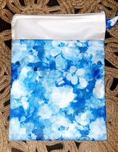 Load image into Gallery viewer, Mama Koala Teeny Tote Reusable wet bag