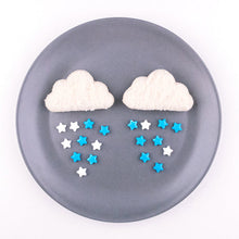 Load image into Gallery viewer, LUNCH PUNCH SANDWICH CUTTERS - MINI BITES