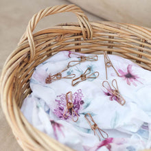 Load image into Gallery viewer, Rose Gold Stainless Steel Infinity Clothes Pegs 100 Pack - Green Lily