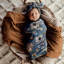 Load image into Gallery viewer, Belle  | Snuggle Swaddle &amp; Topknot Set - Snuggle Hunny Kids
