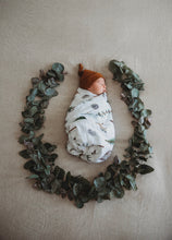 Load image into Gallery viewer, Alpha l Organic Muslin Wrap - Green Lily 
