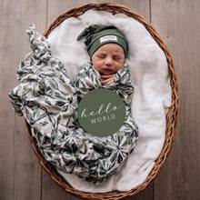 Load image into Gallery viewer, Evergreen l Organic Muslin Wrap - Green Lily 

