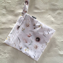 Load image into Gallery viewer, Frank Nappies - Mini wet bag - Botanical
